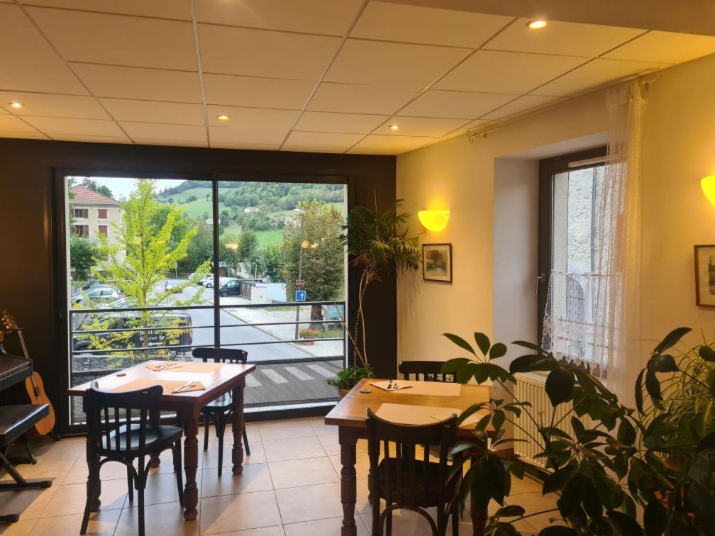 Restaurant Hotel Du Vercors Saint-Martin-en-Vercors المظهر الخارجي الصورة